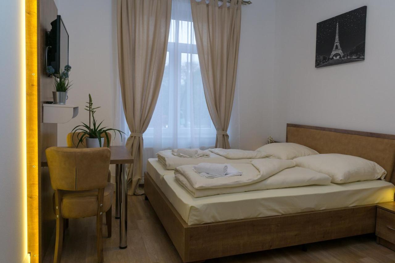 Hotel-Feuerstein Neuenkirchen  ภายนอก รูปภาพ