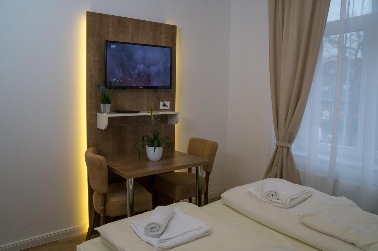 Hotel-Feuerstein Neuenkirchen  ภายนอก รูปภาพ